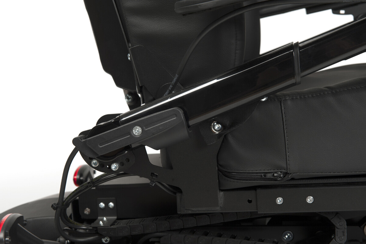 Forest 3 - armrest connection Forest 3 - armrest connection