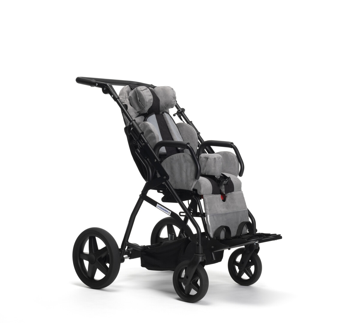 Gemini 2 - 32 - C16 Grey Black - 3Q view Gemini 2 - 32 - C16 Grey Black - 3Q view