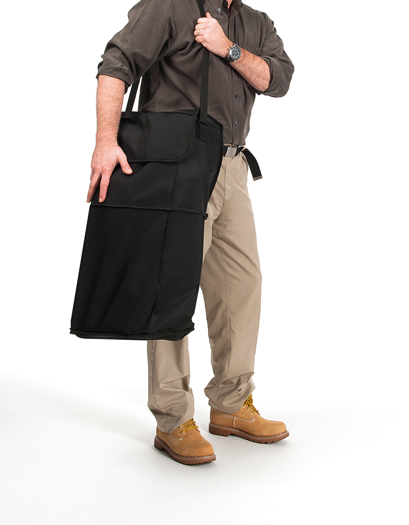 Quadri light with bag and person